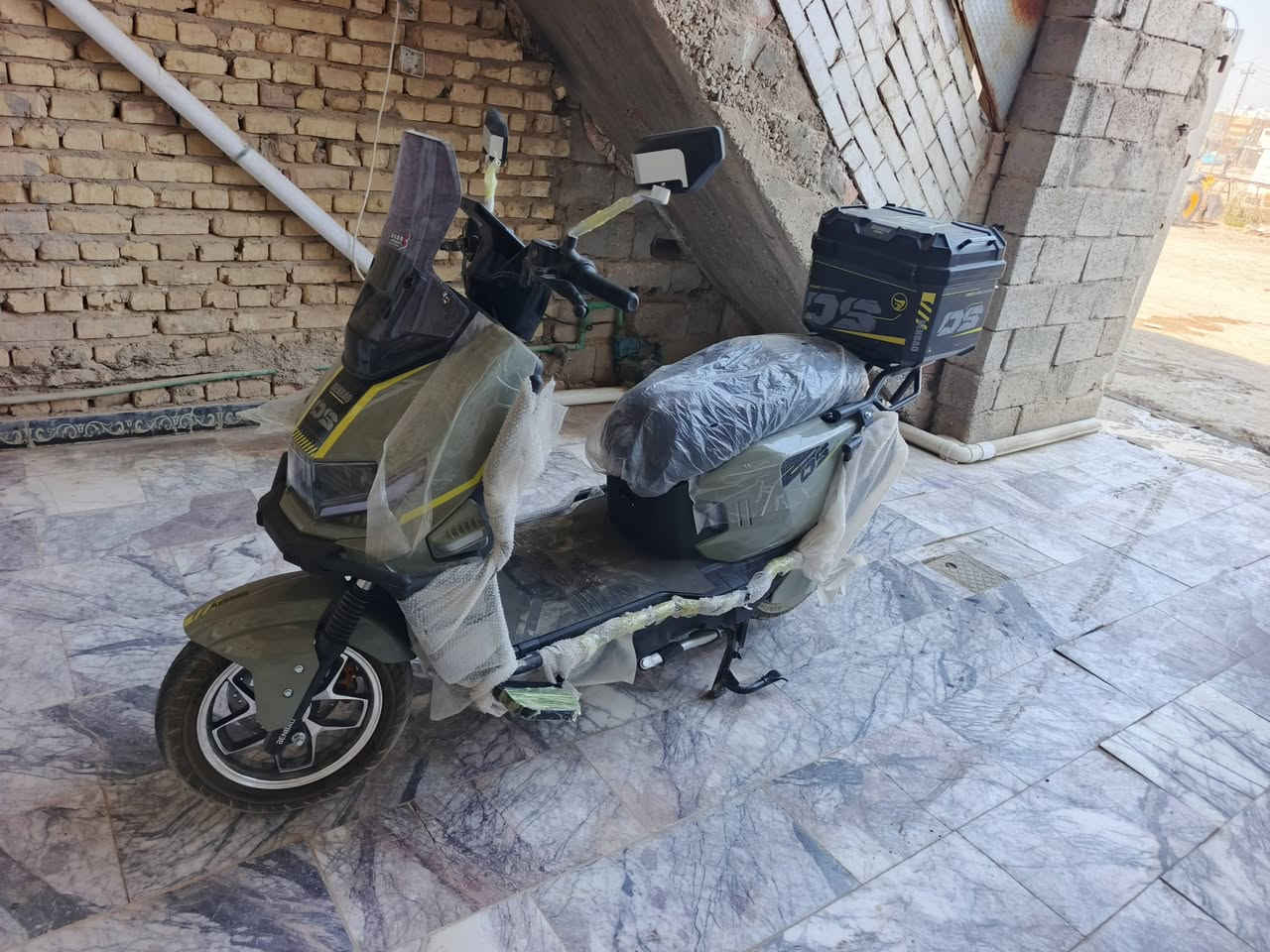 دراجة شحن موديل٢٠٢٦بطاريات عدد ٦كبيرة شحن ايوديك البغداد ويرجعك السرعة 85  السعر ١٦٠٠وبيهة مجال كلش قليل الشراي يتصل ***********مكان الدراجة بعقوبة الرحمة بعدهة زيرووووو
