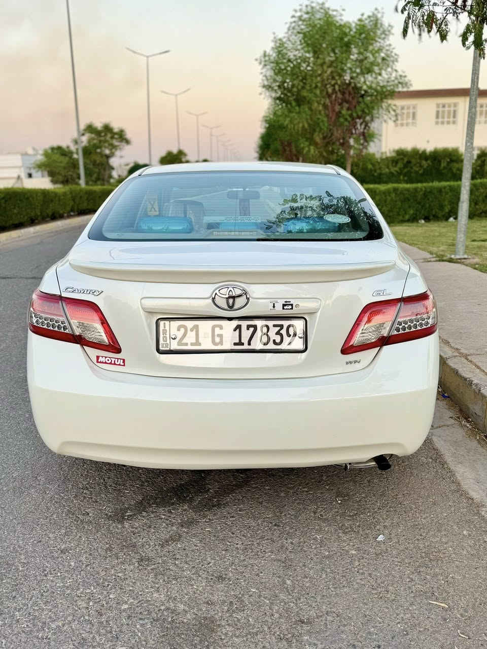 السلام عليكم 
للبيع نقد فقط 
كامري خليجي GL 2011
سنوية بأسمي 2027 
بدون صبغ ومعجون 
ضربة بسيطة من الخلف 
3 مكانات بارد على كد شبر 
تكحيل تاتو اثر تقشير 
محرك لاصرف ولابخار ولاصوت 
صدر امامي خلفي بدون عيب 
ماشية 200 حقيقي
صارلها 3 سنوات يمي استخدام شخصي  
مكان السيارة كركوك 
استفسار اكثر اتصل وتدلل 
*********** 
السعر 132
