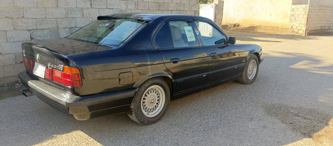 السلام عليكم بي ام دبليو موديل 92رقم كركوك حجم 530 كير مكينه خير من الله تخم تاير سياره جديده ونظيفه جاهزه ترايك وين ما تريد كهربائيات كلها شغاله تحويل ثاني يوم  العنوان صلاح الدين قرب جسر الضلوعيه ***********
