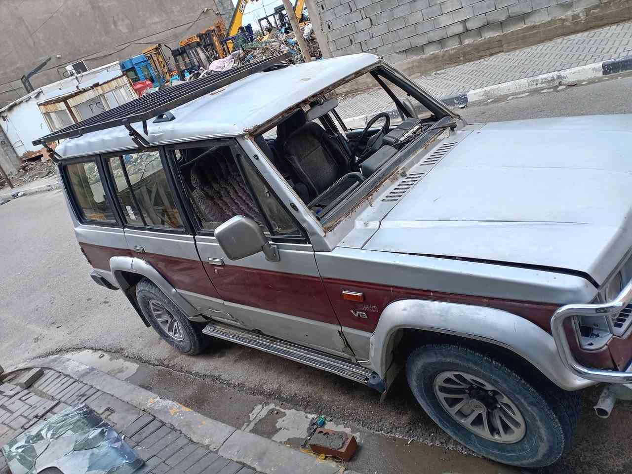 باجيرو مديل1991رقم بصرة بأسمي سنوية2028مشروع وطني مكينتهة ثنين ونص دلكو قبل شهر شديتهة لاتنقيص ولا تبخير تخم تاير بيهة حديداتهة 90٪ باتري جديد بور ومسطرة بخاخات ودينمو جدد مكينة وكير جاهزات وسيارة ماعيزهة شي بس سمكرة بيهة طبلة جوة ربل يرادلهن ودبلات ورة بس ذن باقي مبدلة غرفتهة نضيفة شباك وكفر لايت وسكن موجودات انا فاتحهن مكانهة بصرة سعرهة34ورقة وبيهة مجال رقم***********
