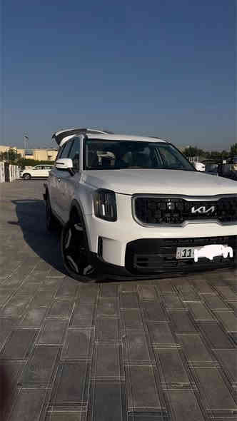 شلونكم حبايب ان شاء الله بخير 
 كيا تيلورايد موديل2023 الشكل الجديد 
للبيع او  للمراوس  
 لون ابيض وارد امريكي قطعه وحده صبغ بدون تبديل سياره ليبل واحد حبايب 
المواصفات 
كير اوتو 
هاند ابريك بصمه 
٣قطع تبريد 
٧ راكب اكيد 
عداد دجتل 
انظمه قياده 5
تجي محرك V6 3800 تنفس طبيعي   
داخل ابيض ملكي جلد 
بصمه السياره 
رادارات 
وتحديد مسار 
كشنات كهرباء 
وكشنات منفصله vip  
 حساسات خلفيه 
مساحه تخزين في الصندوك اكيد موجوده 
تشغيل عن بعد 
وكشنات تدفئه 
اخوان السياره ماشيه 29  يعني زيرو 0️⃣بحالة الوكاله 
حادثه صبغ بنيد وبارد بالجاملغ بلا شاصي ولا لغد اكيد السياره ليبل واحد لونه ابيض 
رقم بغداد الجديد باسمي تحويل ثاني يوم بحيل الله 
وهذا رقم الشاصي حبايب
5XYP64GCXPG338143
والسياره بيه سونار اكيد 
مكان السياره  بغداد حي الجامعه السياره للبيع او للمراوس
سعر جدا مناسب 
ب 279 ورقه وبيه مجال ان شاءالله للبيع او للمراوس 
وهذا رقمي للتواصل 
***********
اخوتي هذا رقمي للتواصل والسياره بحاله الوكاله جدا نضيفه داخله وخارجه نضيف ومرتبه وبالعافيه على الي ياخذه تحياتي الكم اخوتي وربي يحفظ الجميع ❤️
/
/
/
واذا تريد تشوف سيارات اكثر هاي قناه التلي بيه اهواي سيارات معروضه

https://t.me/ali1hhm
