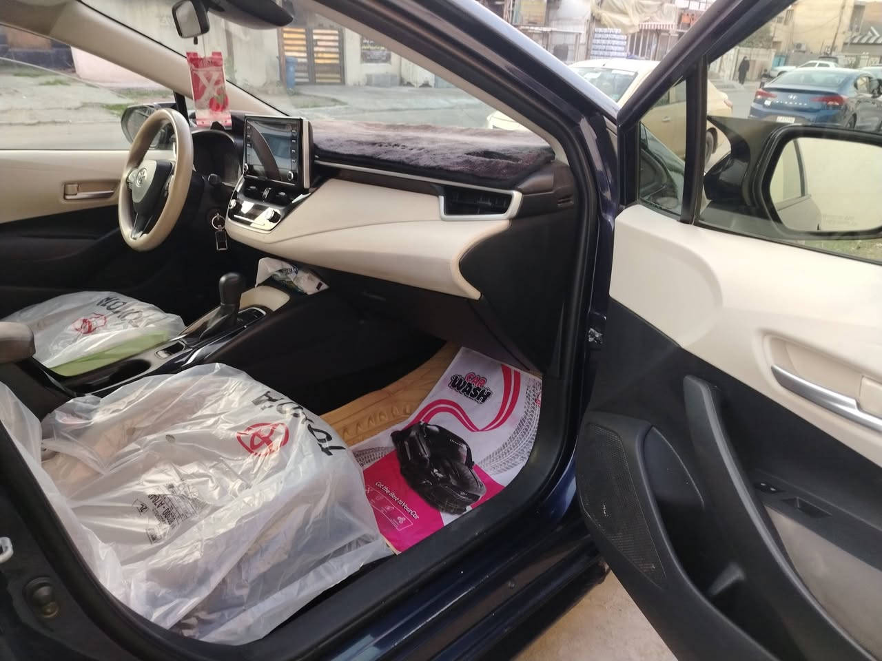 السلام عليكم كورلا ٢٠٢٠ اصل وارد امريكي بانزين فقط LE نضيفه جدآ لون حبري مكينه 1800  جاااااهزه من كل شي تراي زيرو بدون ايرباك بدون دواخل  بدون تبديل لغود شواصي سليمه  داخل لونين قهوائي اوف ايت حداديه جيده جدآ كهربائيات راديترات كلهه بلادي وصور الحادث مرفقه بالمنشور ساكن بغداد السعر 145 للاتصال ***********
