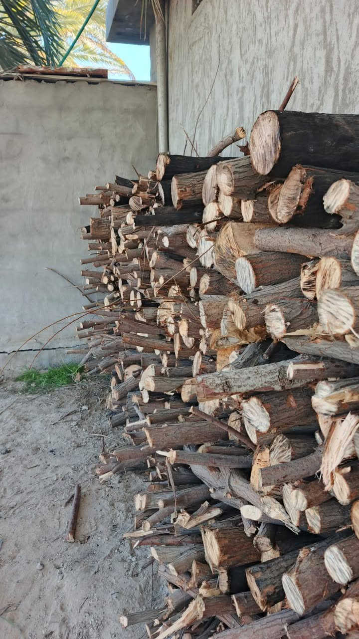 يوجد خشب للبيع بسعر مناسب للاستفسار ***********
