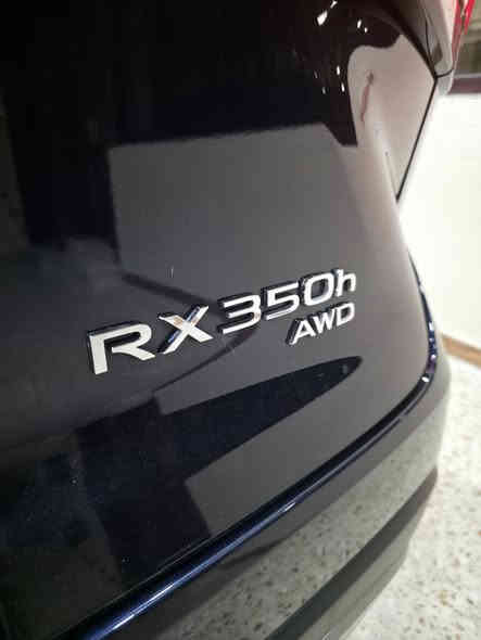 🔥🔥 للبيع  ارخص سعر 🔥  و كلين تايتل     
LEXUS RX350h هايبرد
موديل 2023
ماشيه 18الف فقط
كلين تايتل مكفوله كفاله عامه
شخط ما بها
مرقم بغداد  ترقيم جديد 
فول فول مواصفات
بانوراما 
شاشه كبيره 
رادار °360
اربع كشنات  تبريد و تدفئة
الستيرن تدفئة
داخل قهوائي بلادي 
فور ويل 
وياله حجم ٢٠
تواير جديد
كشن خزن  ميمور 
نقطة عمياء

$السعر43000 

***********
***********
واتس اب موجود
