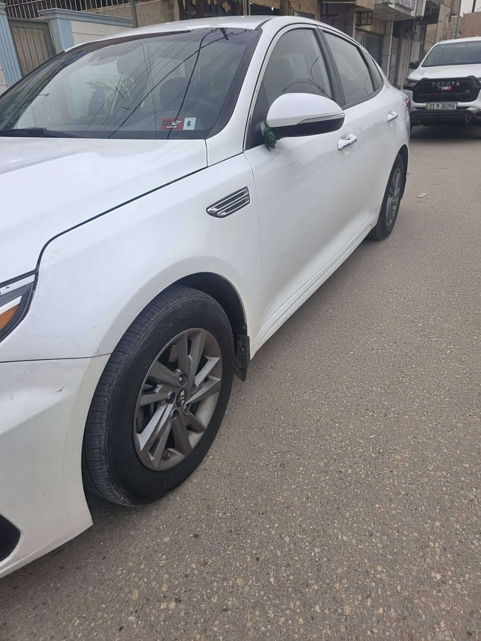 السلام عليكم للبيع كيا اوبتما مديل 20جاهزة للاخير بيهه قطعتين تبديل و٣ صبغ بدون ظرر داخلي شرط الفحص السياره كيرمحرك حداديه تبريد كله شرط رقم معوقين نجف ٤ اشهر وتصير حره تريد وكاله عامه تحويل بلخدمه السعر 135وبيهه مجال للطيبين للاستفسار ***********
