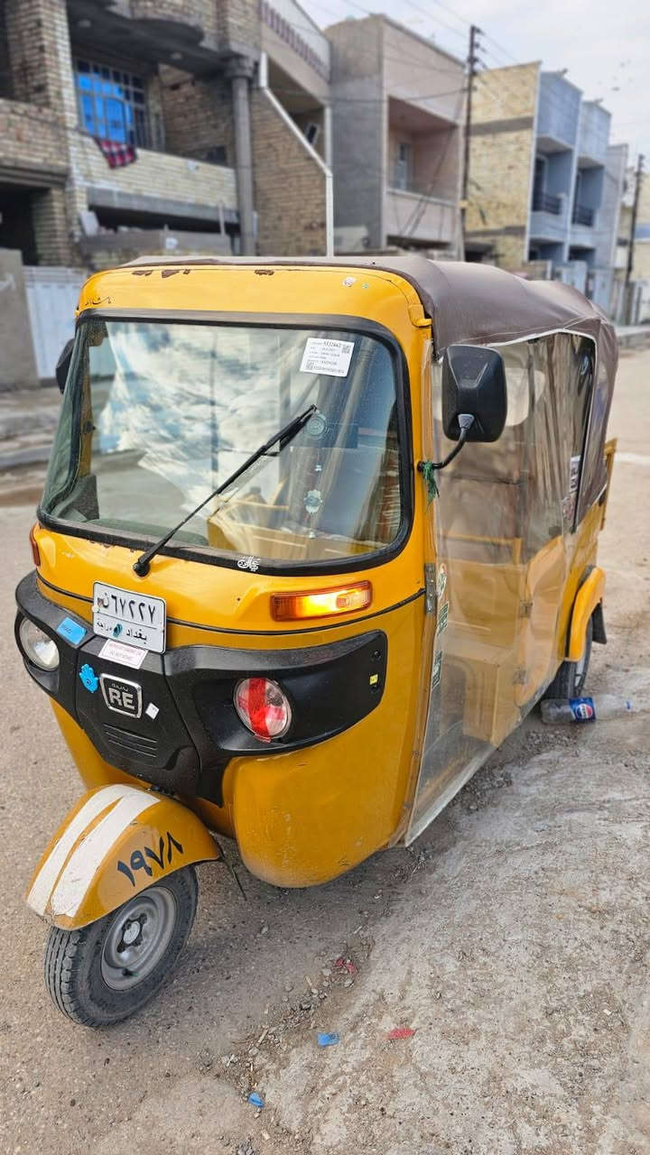 سلام عليكم عيوني تكتك للبيع موديل 21 مكينه بس زنجيل بيه ضربه بسيطه بل صفحه معمره دوس فقط كلشي شغال بيهه اشاير لد ابيض وبرتقالي لايت زنون قوي  وبيهه راسطه بوش جادر جديد ضفيره نضيفه بس شغل واطلع للشارع بيها خوش خبزه السعر 7600 بيها مجال حك الجيه العنوان بغداد الأمين الثانيه قرب جامع المحسن الرقم ***********
