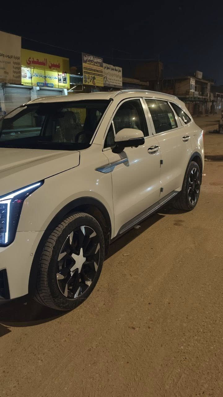 سلام عليكم سورنتو 2025 فول مواصفات 
ماشيه 2000
السعر ثلاث شدات و17 ورقه 
الاتصال على الرقم ***********
