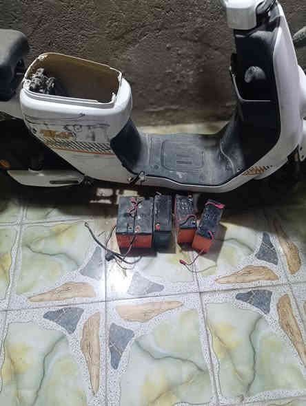 السلام عليكم دراجة شحن موديل 25 مظرروبة وهذا ظررهة يرادلهة بطاريات وصيانة شوواصي سليمة تايرات سليمة بس تاير الخلفي نازل 250 بيهة مجال. عنووان حصوة حي عداي 🙂🙂
*********** رقم بي واتساب اذا ماعدك رصيد تخابر متوواجد ع فيس
