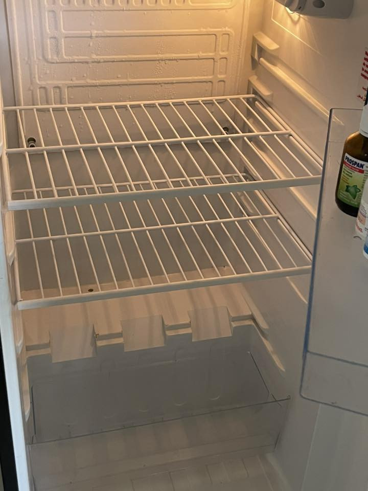 السلام عليكم 
للبيع جديد وممستعمل فقط شهر  للتفاصيل اكثر ***********
