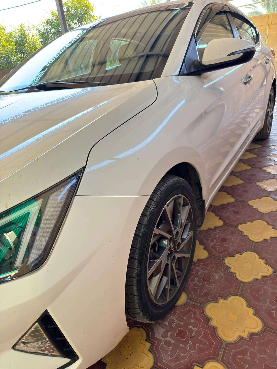 للبيع الانتره ٢٠٢٠ فول بصمه فتحه ابواب 
صندوق ذاتي ماشيه 47 الف سياره جديده 
بيها باب صدر شخوط بص رصعات خفيفه 
اقره منشور قبل مخابره رقم بغداد منطقه 
بغداد ***********.   سعر 170
