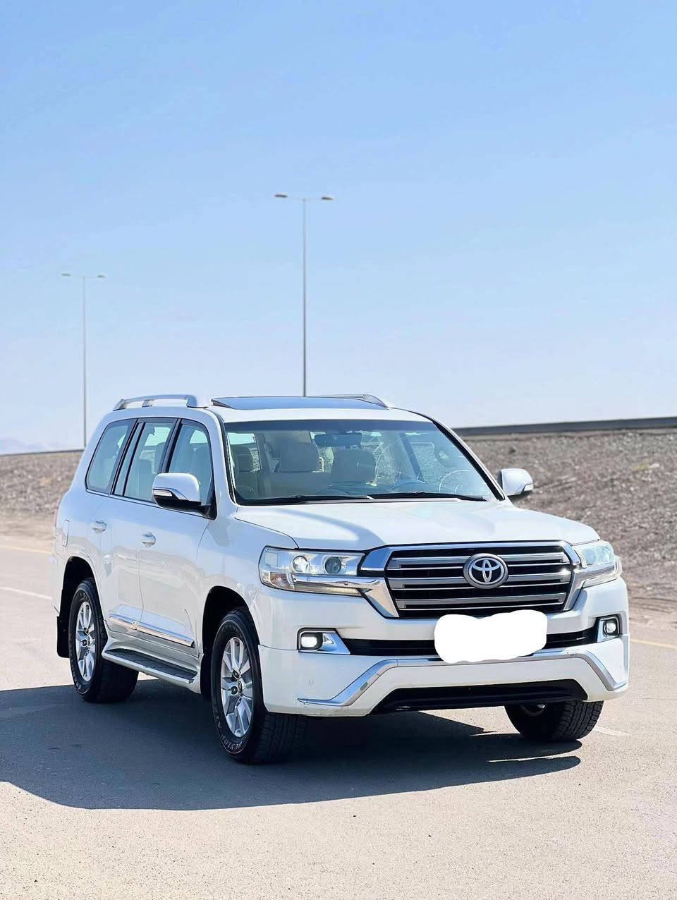 السلام عليكم لاندكروز 2016 فول مواصفات مقفوله من كل شيء 8 سلندر 7500 عنوان بغداد رقم بغداد باسمي ثانويه 29 السعر 412 وبيها مجال💯💯💯*********** السياره ماشيه 109 فقط حقيقي
