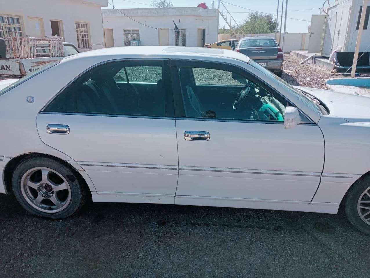 ادوات ادوات
ملكه مرقم شمالي 
مديل 2003

دكمتين 

كصة تكم فقط فقط

محرك ديفي ار الجبير 

محرك كير حداديه تبريد تدفئه 

كله كفاله عده الكصه

تخم تاير جديد 

باتري جديد 

السعر 45 وبيه مجال

العنوان ميسان

***********
