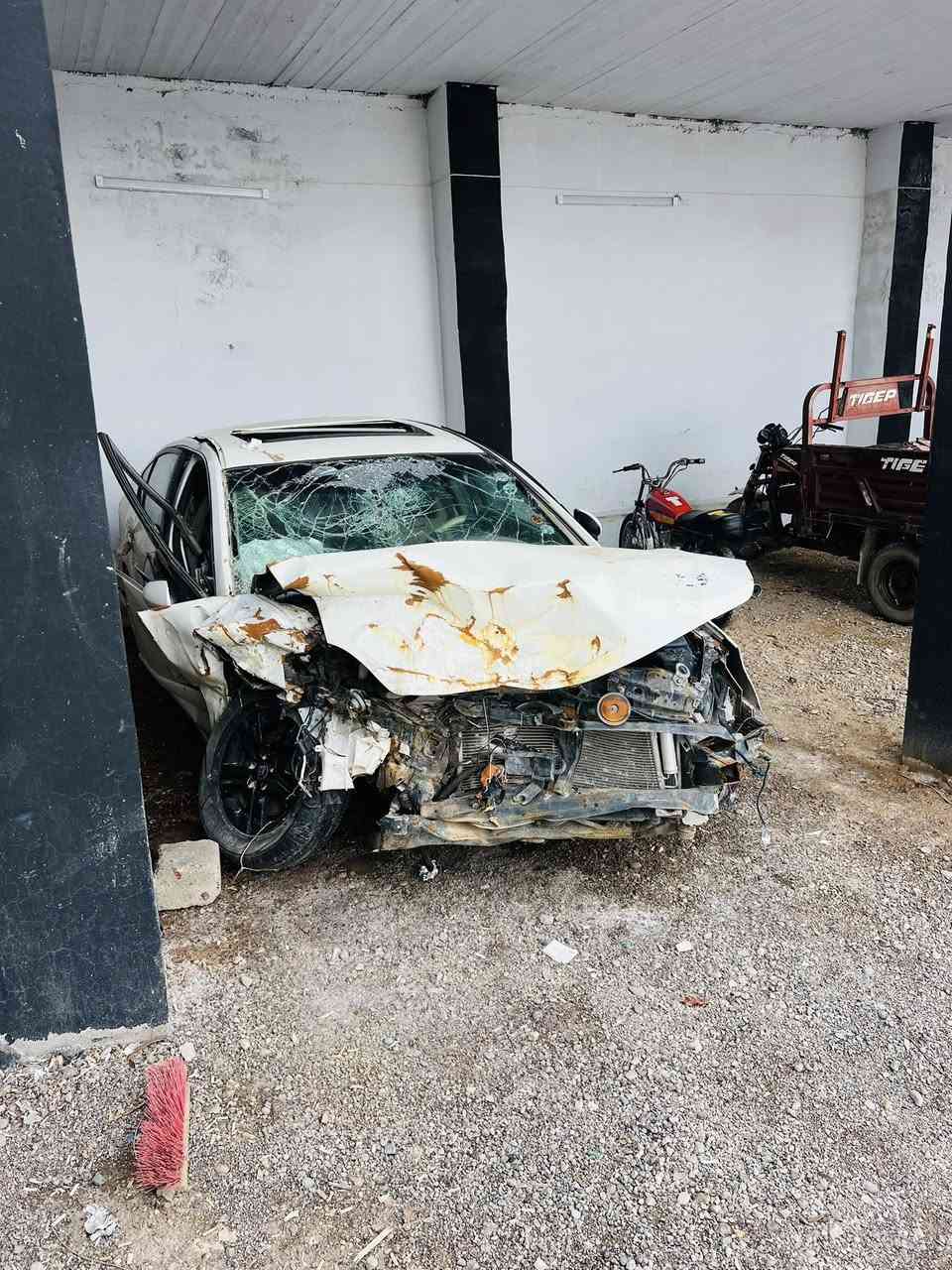 السلام عليكم
الله يجفيكم شر الحوادث سياره رينو موديل 10

ابيعها علا حادثها بسمي مميز 10044

رقم اربيل  سنويه لل30

***********
