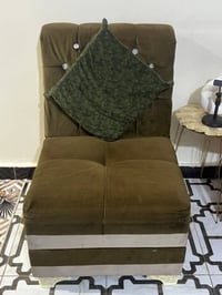 صوفا • قليل الاستعمال • ناصريه الشموخ