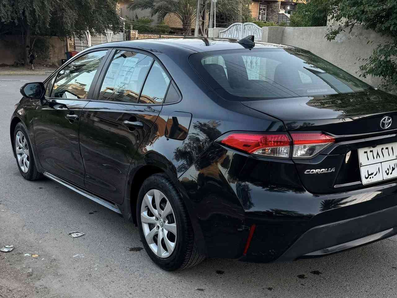 ورلا ٢٠٢١ LE محرك ١٨٠٠ المرغوب وارد امريكي حادث بسيط جدا بدون صبغ وبدون ايرباك فقط الدعامية الامامية وصور الحادث والسونار مرفق بدون دواخل الشواصي واللغود كفالة  بيها كم طخة رصعة بعدهن على وضعهن ممعدلات السيارة نظيفة جدا وخالية من اي نقوصات الرادار وحجر الصالنصة كله شغال رقمها اربيل بأسمي تحويل مباشر السعر ١٣٤ ورقة للاستفسار *********** مكان السيارة بغداد العامرية
