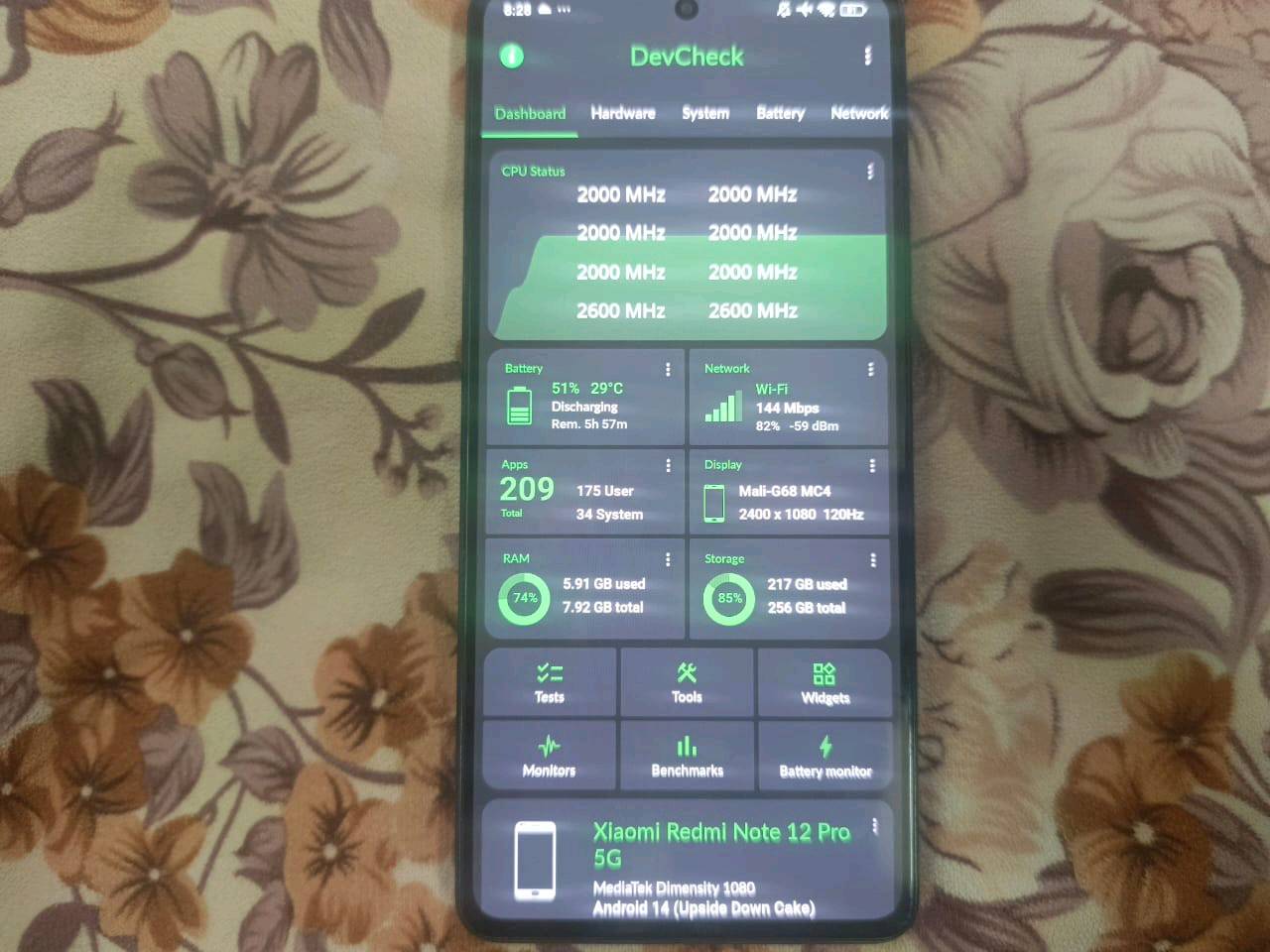 يا الله.. للبيع وحش الفئة المتوسطة Redmi Note 12 Pro 5G، الجهاز غني عن التعريف من ناحية الأداء والكاميرا.
الحالة: الجهاز أخو الجديد، نظافة 100%، لا شخط ولا تصليح ولا مفتوح سابقاً.
المواصفات العلى السريع:
الشاشة: AMOLED بتردد 120Hz (سلاسة مو طبيعية بالتصفح والألعاب).
المعالج: Dimensity 1080 يدعم الـ 5G، يشغل ألعابك بدون لاك.
الكاميرا: 50 ميجابكسل بمستشعر سوني (تصويره بالليل والنهار يبيض الوجه).
الشحن: يدعم الشحن السريع 67 واط (تترس البطارية بلمشة عين).
الملحقات: الكارتون وكافة ملحقاته الأصلية وياه.
?? ).
الجهاز عملي جداً وصورته وشاشته توب. المكان بغداد
للاستفسار وتفاصيل أكثر، راسلني خاص أو اتصل على: [7843572486]

السعر:320 الف وبي مجال بسيط خابرني وتأمر