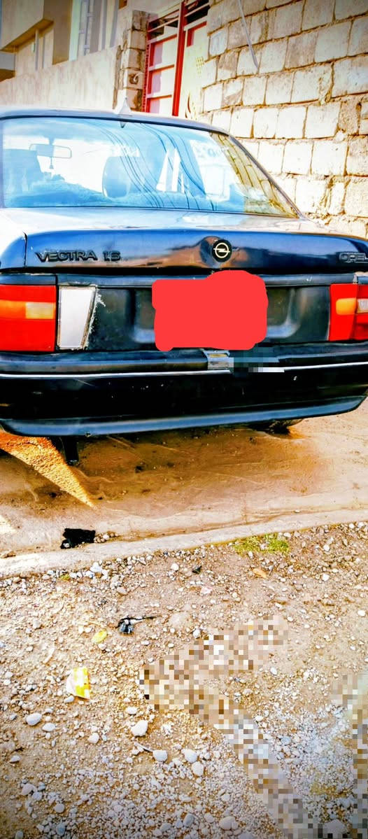 السلام عليكم اوبل فيكترا للبيع حجم 16/موديل 90سنويه ٢٨سعر ٣٥ الاتصال على الارقام/***********كورك/***********
