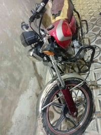 دراجه 5 قير سلف اوراق اصولي نظيفه ما بها اي عطل 600 وبيها مجال للاستفس...