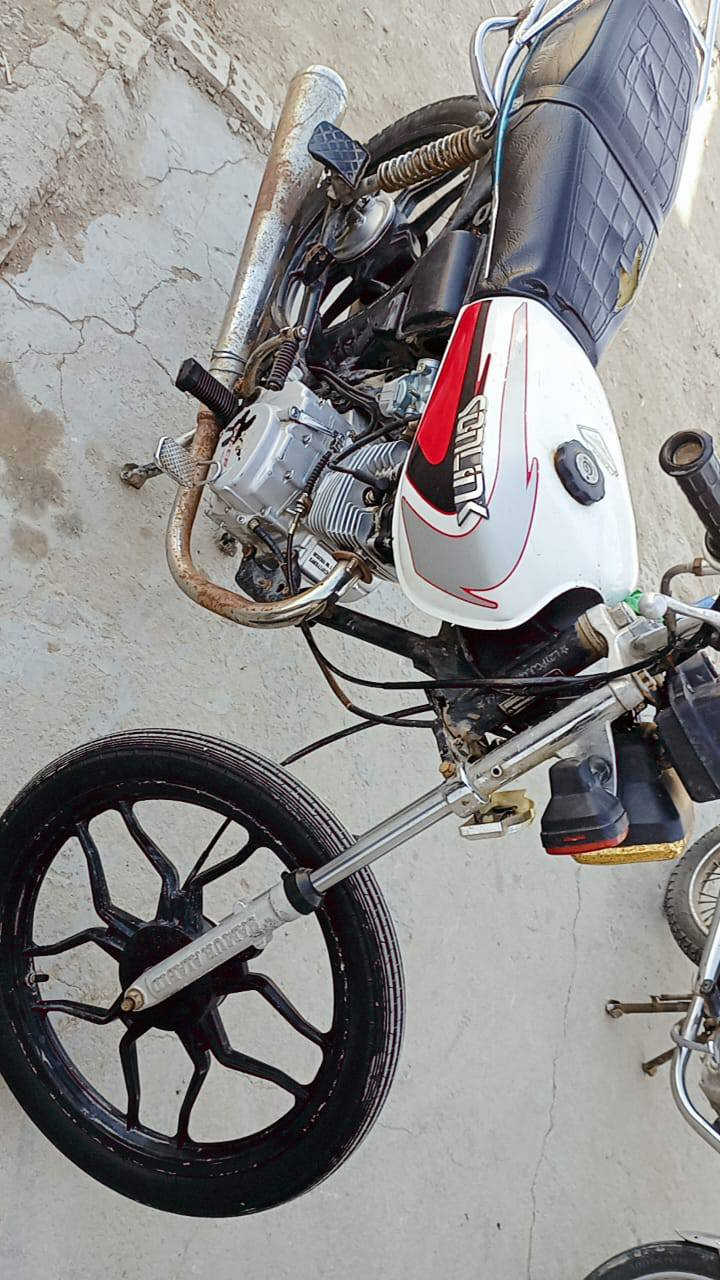 السلام عليكم ورحمه الله وبركاته
عمي وينه اليدور جديد ومناسب دراجه تايكر للبيع 2021
دراجه احلى من الصوره كامله كهربائيا كله شغاله المكان بابل الحمزه الغربي الاستفسار ع رقم اتصل وبيك خير وتدلل بي واتساب الرقم ***********
