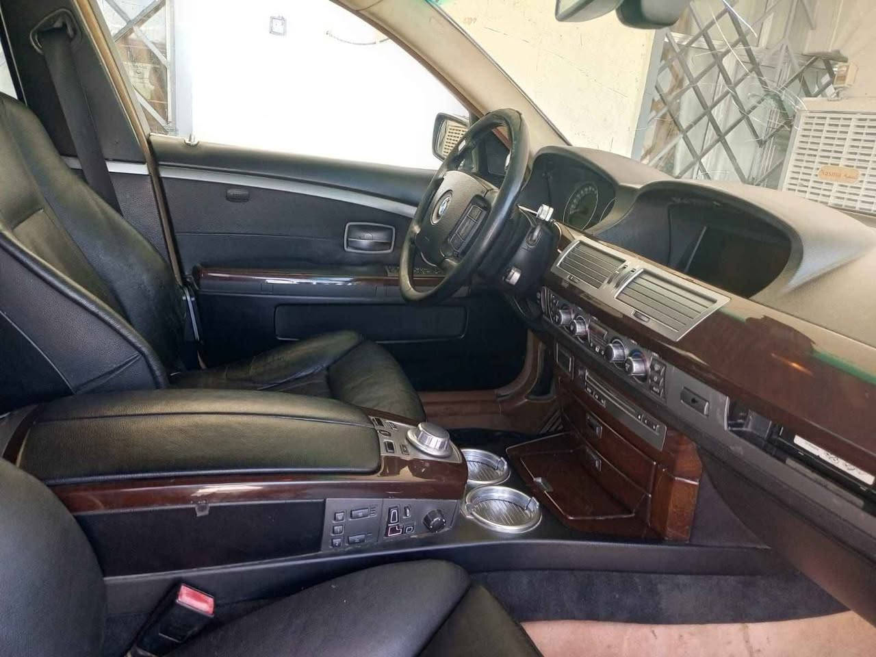 BMW 730li
2008
محرك 6 سلندر n52 
گير ومحرك بحاله ممتازه 
فول مواصفات 
حداديه ممتازه 
السياره نضيفه وميحتاج اكتب مواصفاتها 
رقم انبار جديد .. ب أسمي .. 
مكانها عامرية الفلوجه 
عارضها 140 وبيها مجال 
*********** الفلوجة, الأنبار

