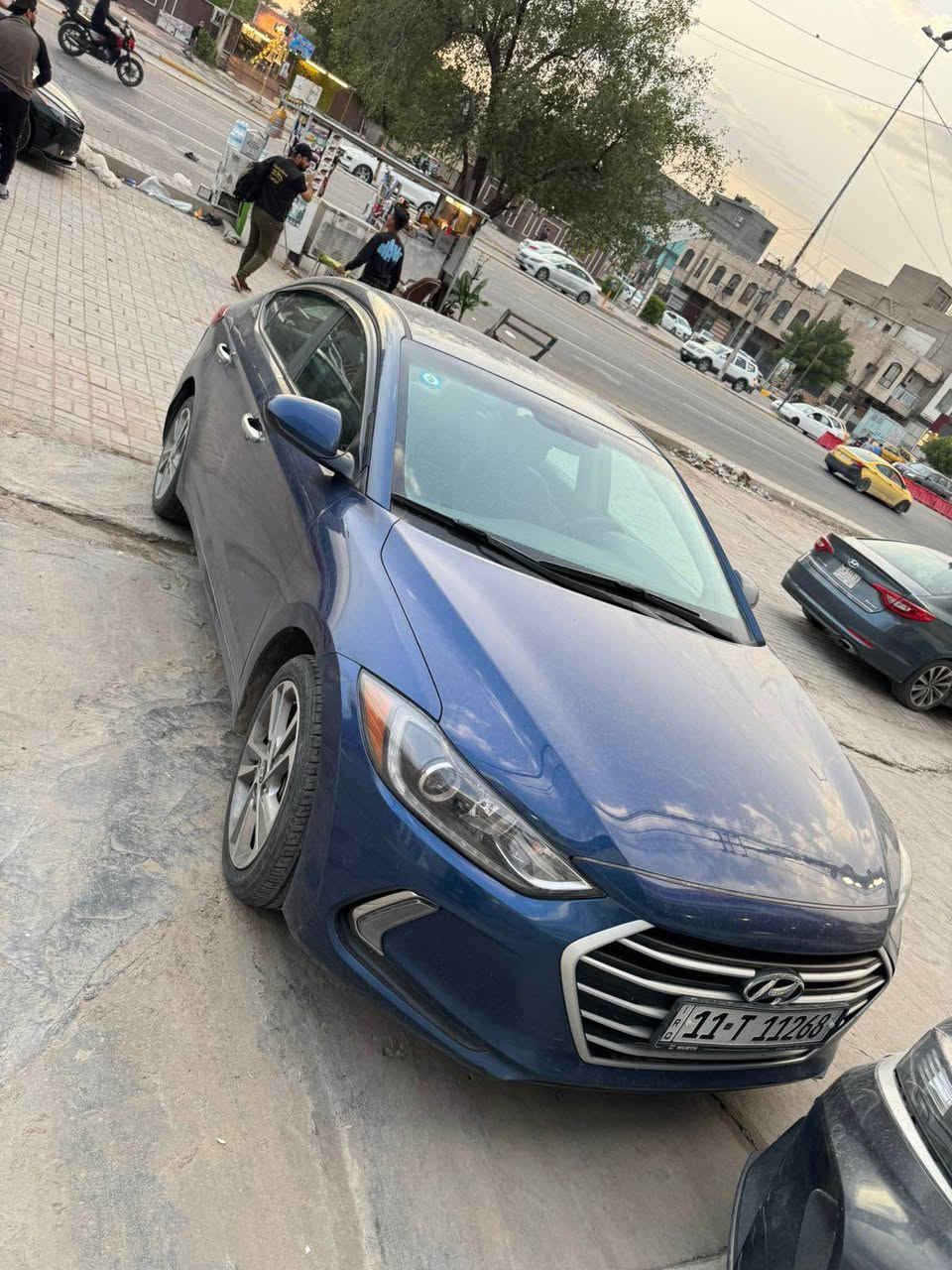 النترا 2017
خادث بابتين عكس السايق وجاملغ خلفي نفسهن معمرات 
ادامة كاملة ماشية 138 الف k
تخم تاير 
بجم كبس 
مكاني بغداد الشرطة الخامسة 
***********
السعر 117$ مجال بسيط بغداد, العراق
