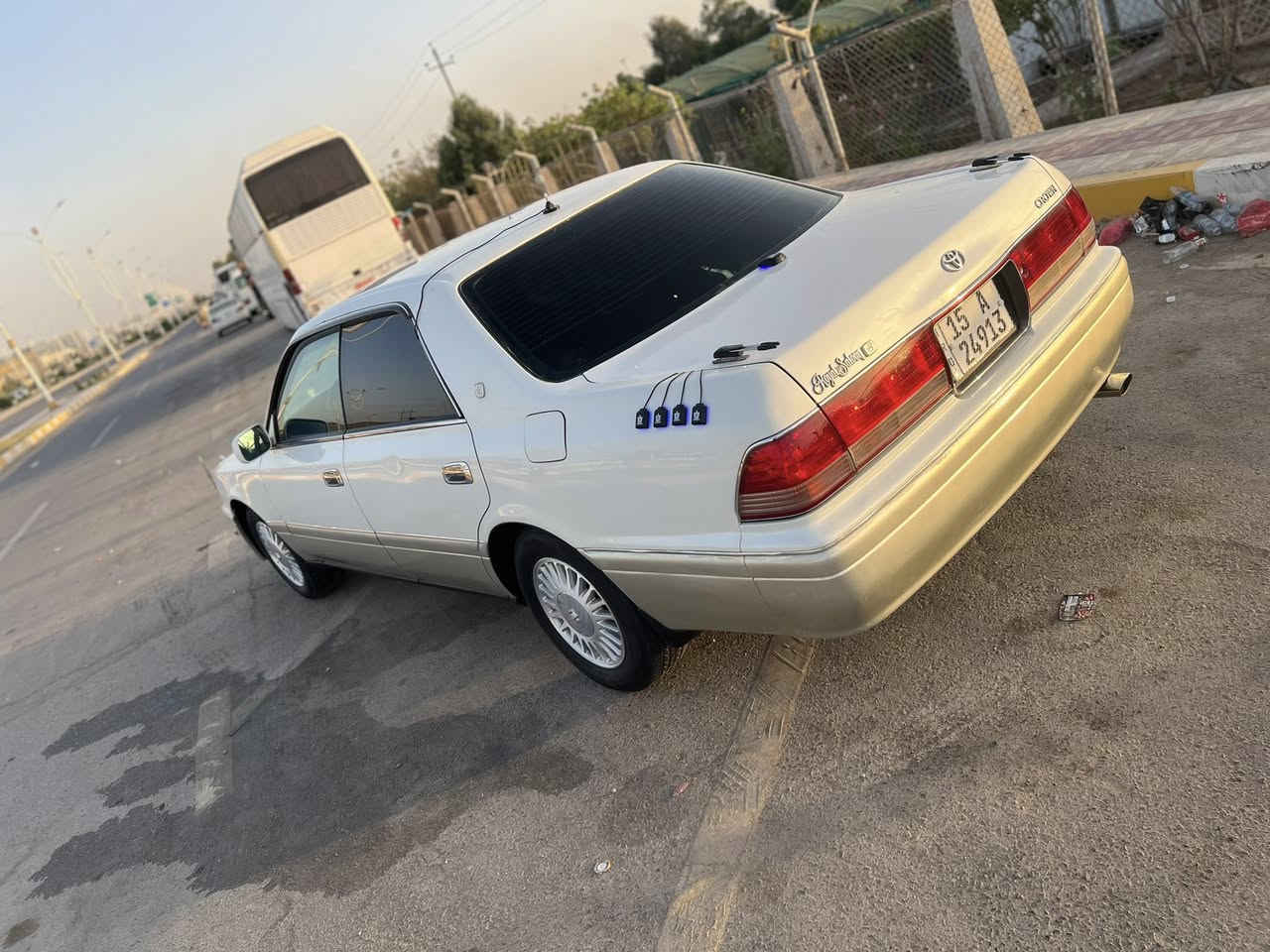 سلام عليكم سياره راس الثور كراون مديل 96السياره  مكفوله كصه وضربه ونقل جثه والعيب الشرعي السياره تخم تاير جديد حداده تبريد ثلج🥶 جديده  علمن انه السياره بيه صبغ 3قطع فقد  كير ومحرك 3000/ سنوي/2031 بسمي تريد وكاله تحويل مباشر مكان السياره ذي قار   مركزالسعر 100وبيه مجال الرقم للستفسار /***********
