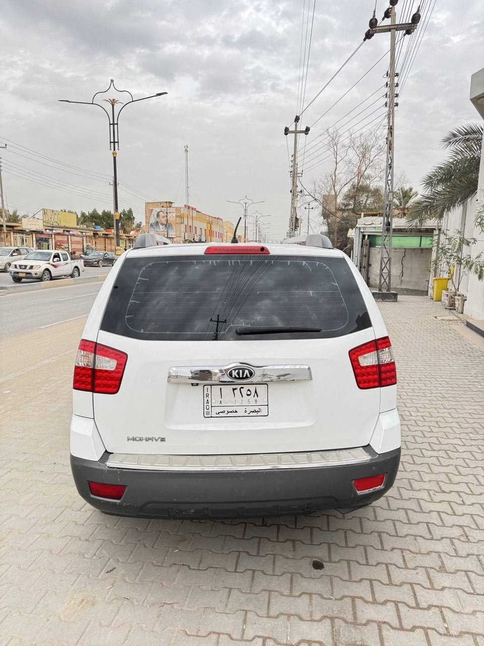 السلام عليكم كيا موهافي 2013 خليجي سياره جديده وجاهزه من كلشي مكفوله من الضربه وصبغ  فول مواصفات فتحه بصمه تحكم ستيرن حساسات كامره اشاير بلمري داخل صاج زراكات لايت زنون بلاد كشنات جلد +كهرباء ويل كب١٨ ٧راكب تبريد ٣قطع محرك ٦سلندر٣٨٠٠ رقم بصره مشروع ٢٠٢٧ تحويل مباشر سعر ١٤٥ وبيهة مجال *********** العنوان البصره ابو الخصيب
