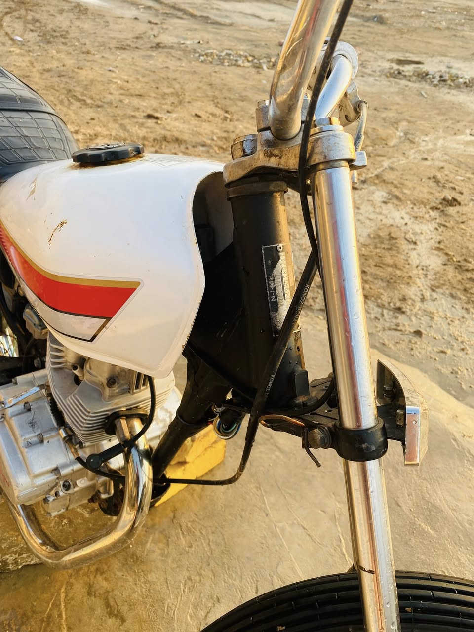 دراجه  نامه اربع كير للبيع اوراق اصولي   موديل 17 المكان الديوانيه الخصيمه سعره ٦٥٠ وبيه مجال  للاتصال ***********
