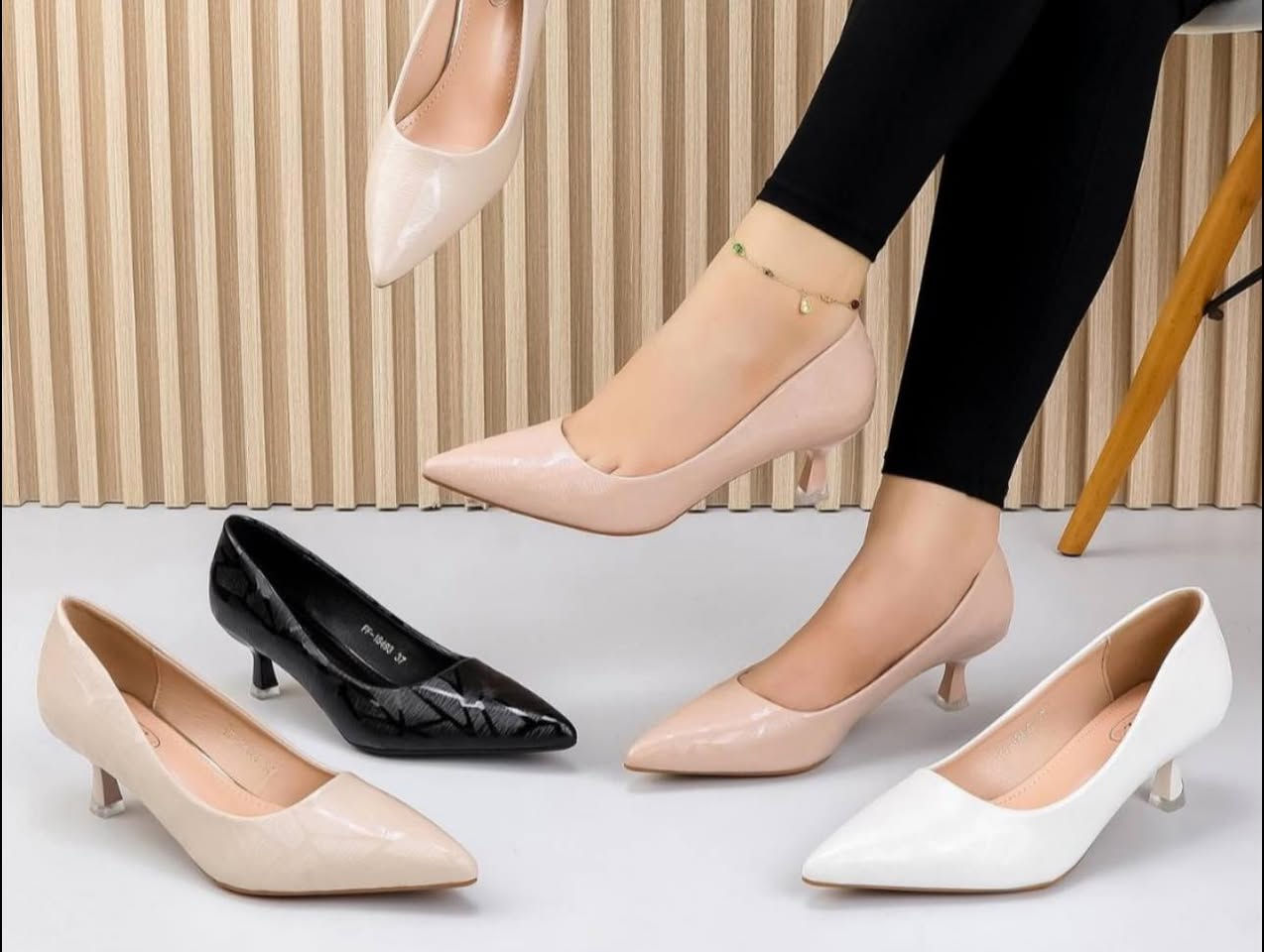 احذيه كعب 
احدث الموديلات بأعلى جودة 🔥

📍العنوان /المسيب شارع زين العابدين 
سامبا الاحذيه ولحقائب (محلات علي عصفور )

يتوفر توصيل داخل المسيب و لكافة المحافظات 

للطلب والإستفسار : 
***********
جميع البضاعة جودة عالية مكفولة وقابلة للتبديل او التعويض في حال حدوث عيب مصنعي ✅
