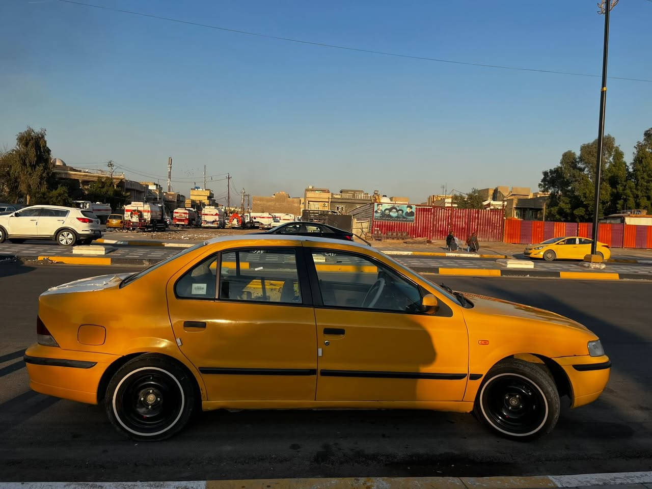 سمند 2010
لسيارة كفالة بيهة بس جاملغ امامي بي طخة موضح بلصورة سيارة خير من الله مكينة فرنسي تخم تاير جديد صدرهة جديد  لسيارة مابيهة نقص برغي تبريد ثلج❄️ 
باسمي تحويل ثاني يوم مصفرة هيئة 
لسعر 34
رقمي : ***********
