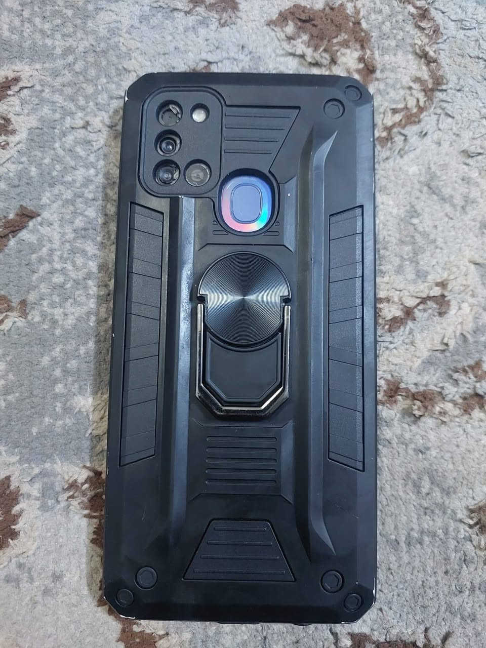 سامسونك A21S جهاز نضيف مداخل تصليح مابي بس الكزازه مال كامره الخلفيه وشغاله مابيه شي واكف السعر 75
***********
