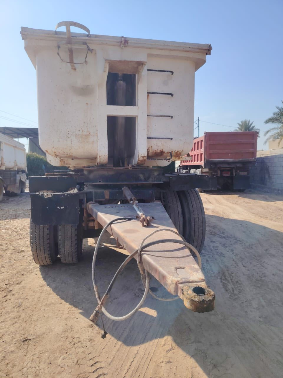 للبيع مقطوره حوضيه شاصي 14مكفول 
دناكير16تخم تاير مكاني الصويره 

‭0781 686 4421‬

‭0772 543 0241‬
