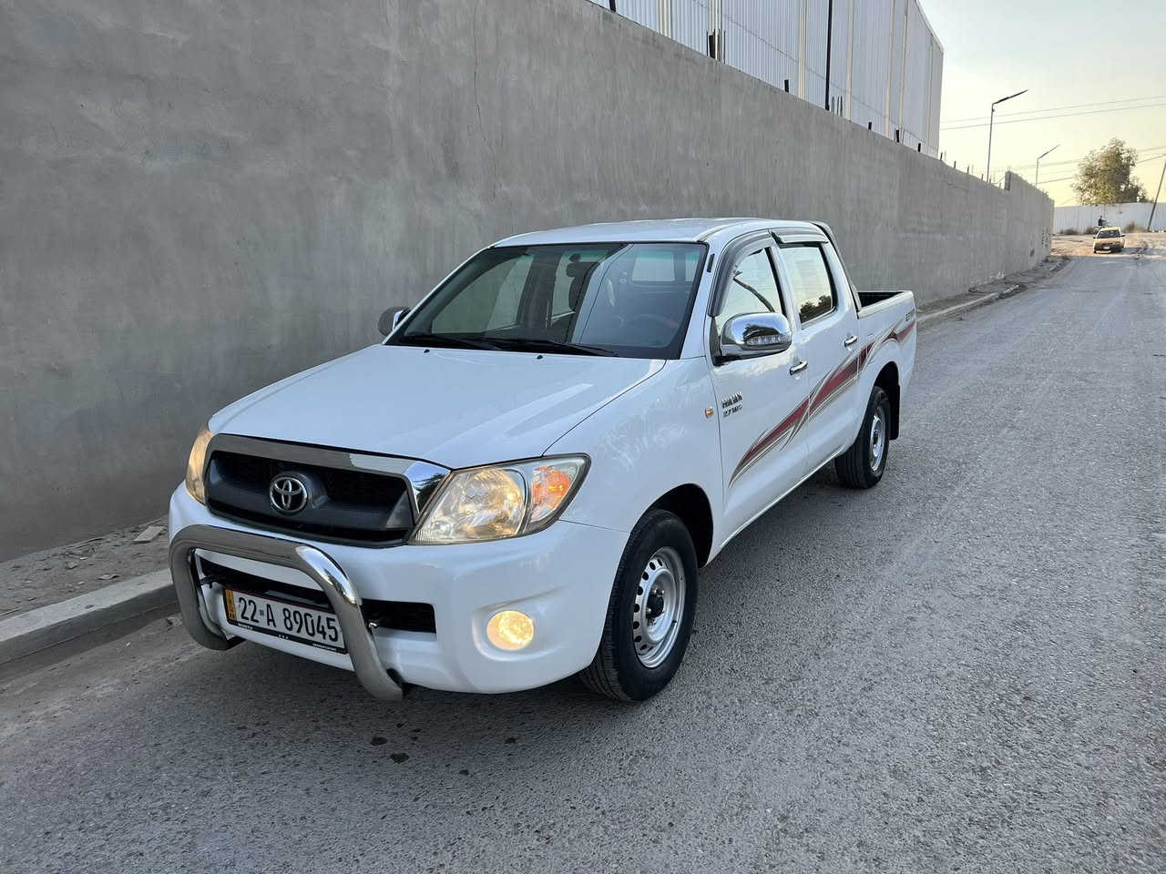 سلام عليكم بيكم للبيع موديل 2010شاصي 12سيارة جديدة كير وماكينة شرط لا تبخير ولا تنقيص سيارة تخم تاير صدر امامي خلفي تبريد سيارة كاملة دوشمة كهرباءيات كلها شغالة مو عوزها اي نقص رقم اربيل دولي جديد تريد تحويل تريد وكالة بشرط سنوار منفق مع المنشور سيارة كاملة وجديدة مكان الرصافة بغداد ما متواجد على الفيس شراي يتصل وبي خير يدلل رقم الهاتف  ***********
