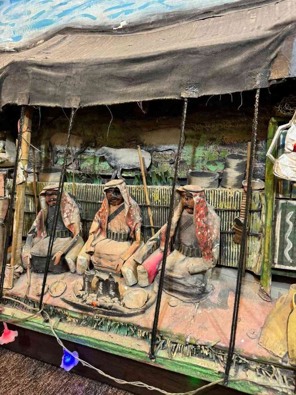 لوحه نحت يدوي قديمه ***********
