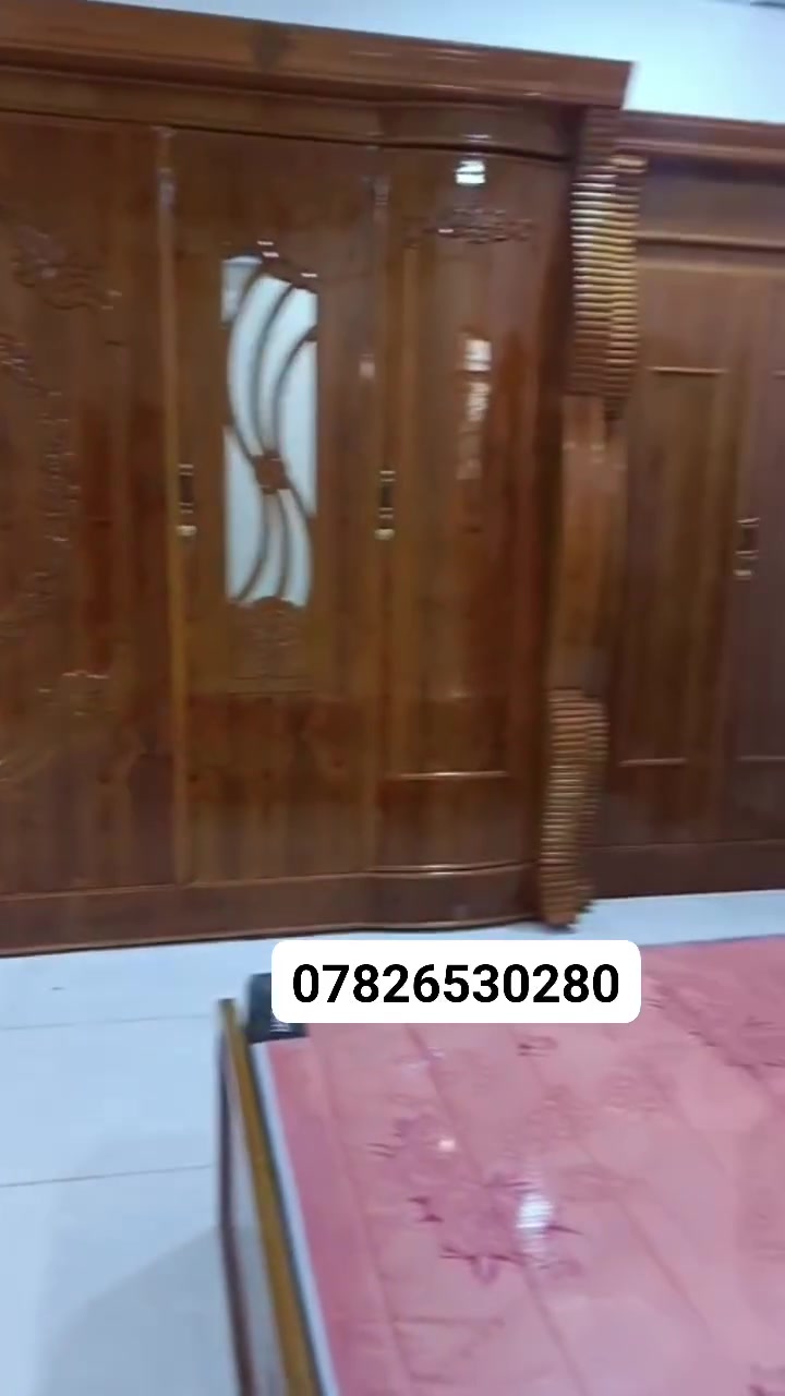غرفة اخشاب عراقيه مع مندر للبيع 
الغرفه جديده مستعمله اشهر قليله
 العنوان مقابل صناعية حمدان 
السعر مليون و400 وبيهه مجال بصيط 
التواصل رقم الهاتف+ وتساب ***********
