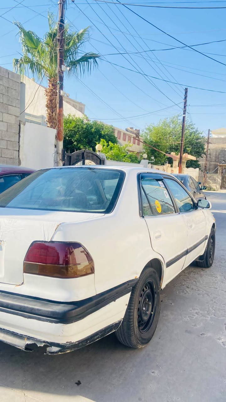 السلام عليكم
كورلا ١٩٩٦ للبيع 
رقم كركوك سنويه لل ٢٧
شرط التحويل والوكالة
مصبوغة عام تحويل لون
دفتر بانزين موجود
السعر ٢٥ 
للاستفسار 
***********

