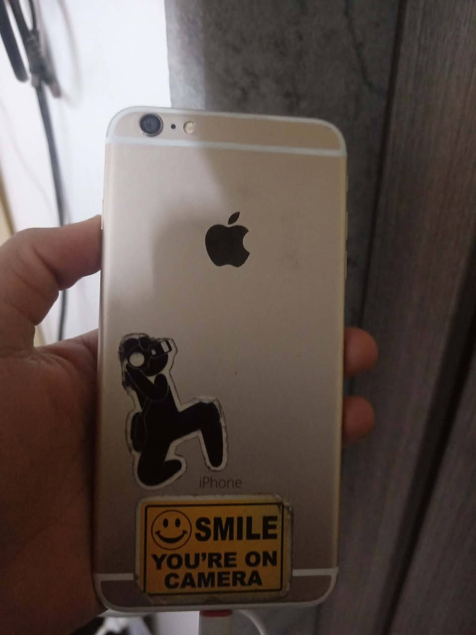 السلام عليكم ايفون سته بلاس مبدل شاشه وبطاريه والباقي موضح بل صوره للأستفسار اتصال على الرقم *********** مكلف بل نشر 
سعر 60
