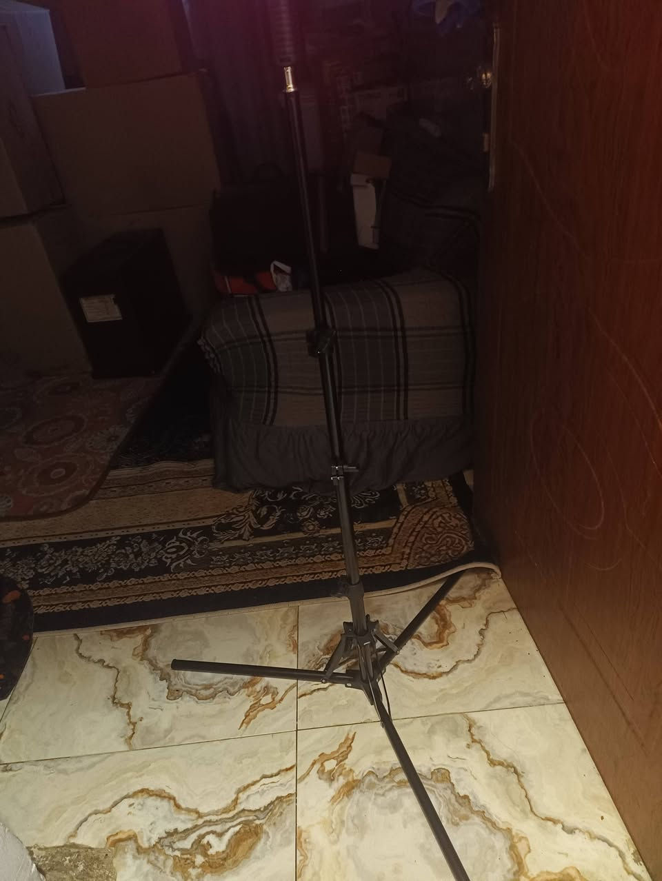 اناره تصوير بهالشكل
شحن وياه ستاند كامل 
وكذلك وياه استاند موبايل 
الضوه مالته رهيب كولش قوي و RGB مودات هواي بي
السعر ٥٠ الف مع التوصيل


**إذا كنت صاحب هذا الإعلان وتريد حذفه لأي سبب، رجاءا أرسل رسالة إلى الدعم الفني**