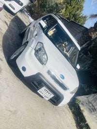 ٢٠١٠ • بدون ماركة