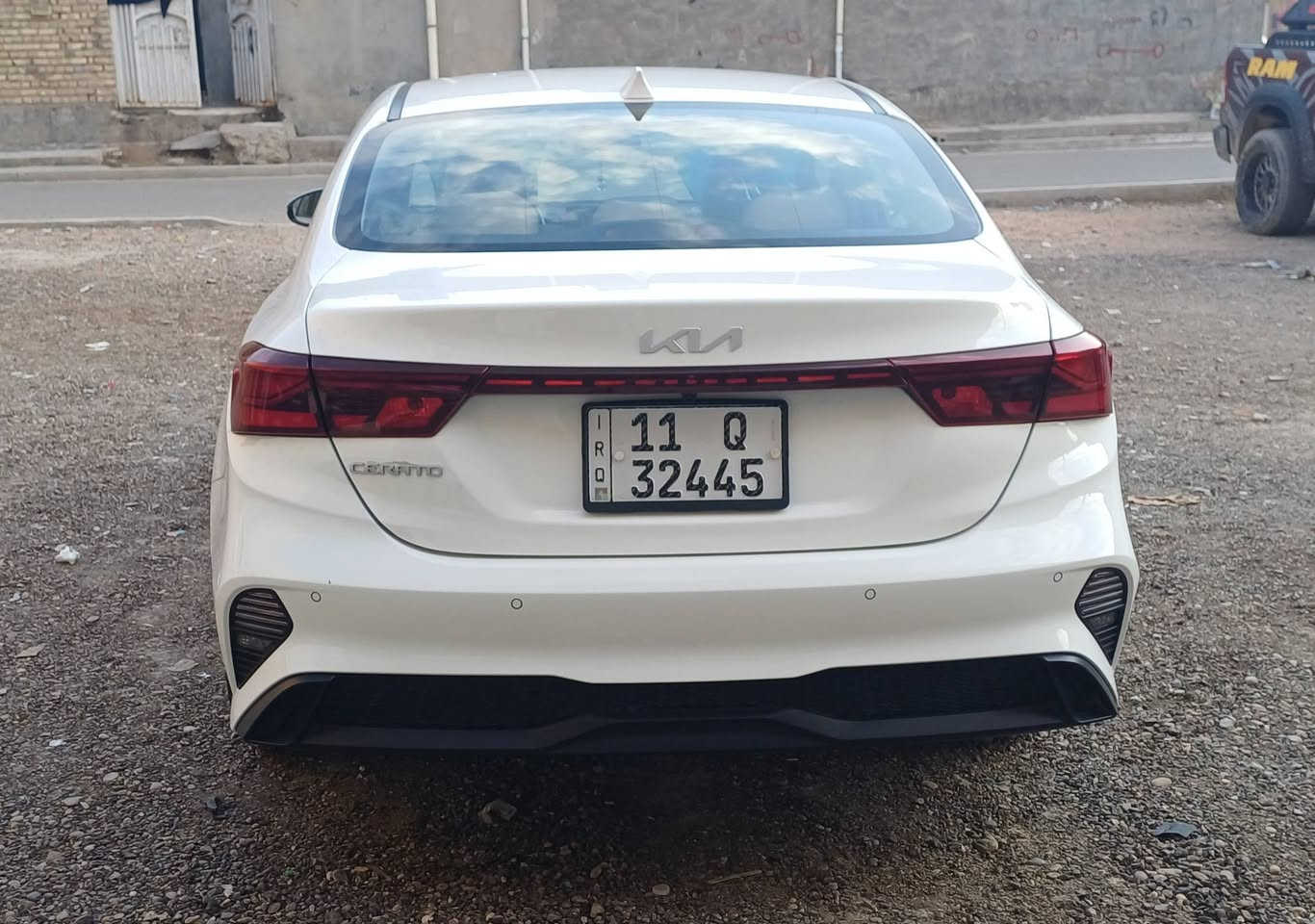 🔻السلام عليكم

🔷كيا سيراتو موديل 24 فول موصفات 

🔹حجم المحرك 2000 دوش 

 🔹 كير AT المرغوب 3 وظع قيادة 

🔹عداد المسافه 35 الف كيلو .

مكفولة كفالة عامة

🔷 مواصفات السيارة :

🔹فتحه سقف

🔹تبريد قطعتين .

🔹فول تحكم ستيرن .

🔹حساس خلفي .

🔹لد امامي .

🔹بلوجكتر LED .

🔹لايت خلفي ضبابي .

🔹مانع انزلاق .

🔹حساس اطارات .

🔹5 ويل كب .

🔹دبل ايرباك .

🔹داخل لونين .

🔹اشاير بالمري .

🔹مري شفط .

🔹الاناره الداخليه LED .+ هيلوجين

🔹كشنات خلفيه قلاب + 5 تچاوي ..

🔹رقم بغداد تحويل ثاني يوم
💸
سعر195 وبيهه مجال 

📍مكاني بغداد الغزالية هاتف
***********
