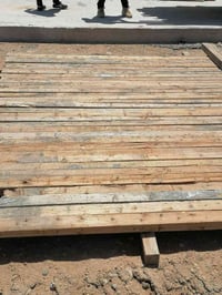 يوجد بلاويد عدد 600 وسير 3×3 عدد 30 متر 07807958224