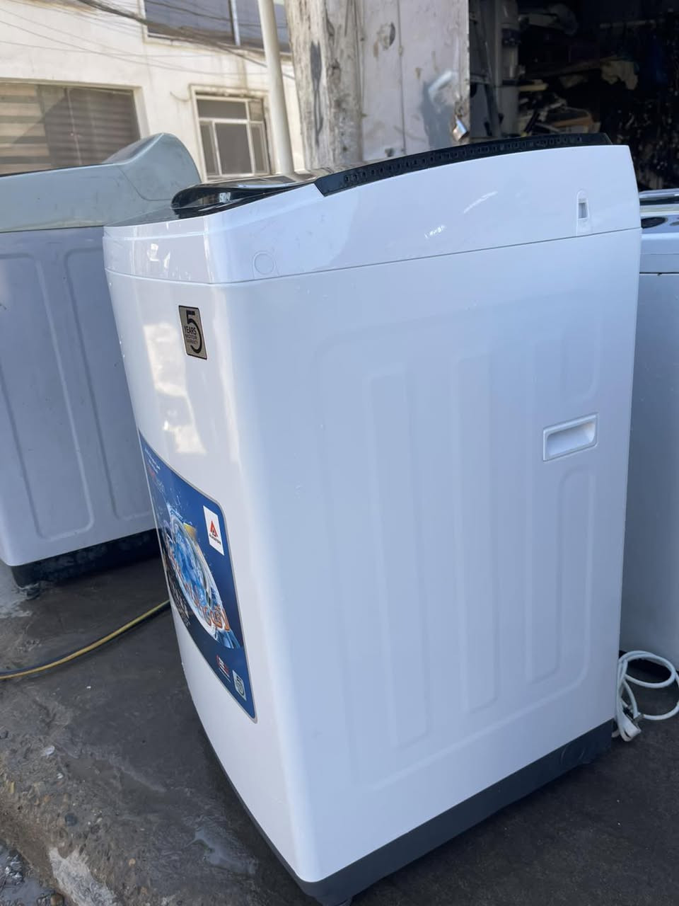 غسالة ملابس الحافظ فول اوتوماتيك  جديدة غير مستخدمة على البلاد نظافة ١٠٠٪؜
الوزن ١١ كيلو
الغسالة جديدة غير مستخدمة نهائيا 
العنوان : الدورة / المهدية الاولى
التوصيل مجاناً داخل بغداد 
السعر  175,000 دينار
للتواصل مراسلة الصفحة او الاتصال على الهاتف : ***********
