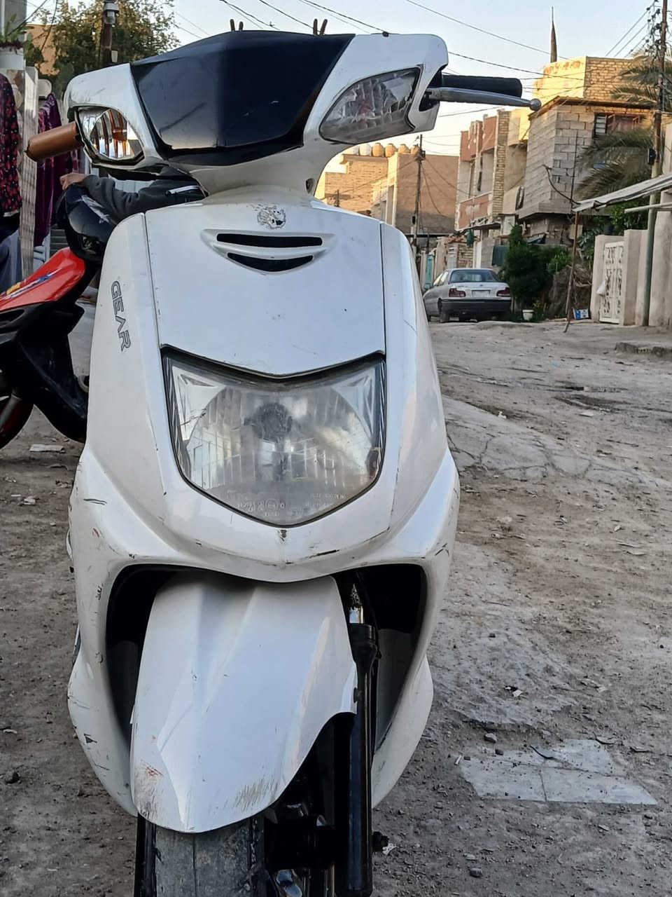 سلام عليكم دراجة سكنس نثيه بلاديه مكينه مامفتوحه بلاديه بوشه 49 ماناقصهه اي شي كله شغال سلف هندر خير من الله سعره 400 مكاني بغداد الراشديه رقمي فقط وادساب ***********
