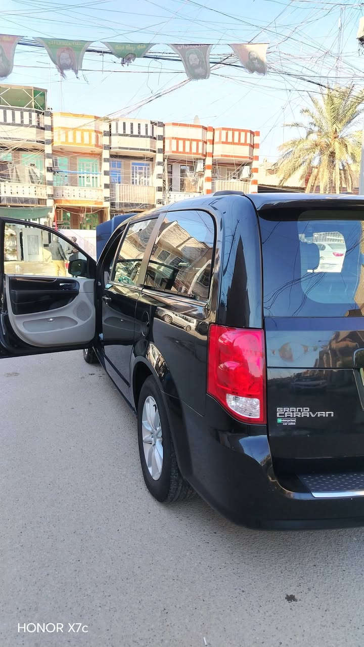 دودج كرفان موديل 2020 وارد امريكي بدون حادث غرق محرك ممتاز كير ممتاز حداديه جيده سياره تخم تاير جديد باتري جديد سياره مال بيت سياره مواصفات السياره فول بوب كهرباء جنطه كهرباء كشنات كهرباء بصمه تشغيل عن بعد كاميرا خلفيه السعر 177 بيها مجال الاستفسار على هذا الرقم *********** محمد العنوان بغداد الشعب
