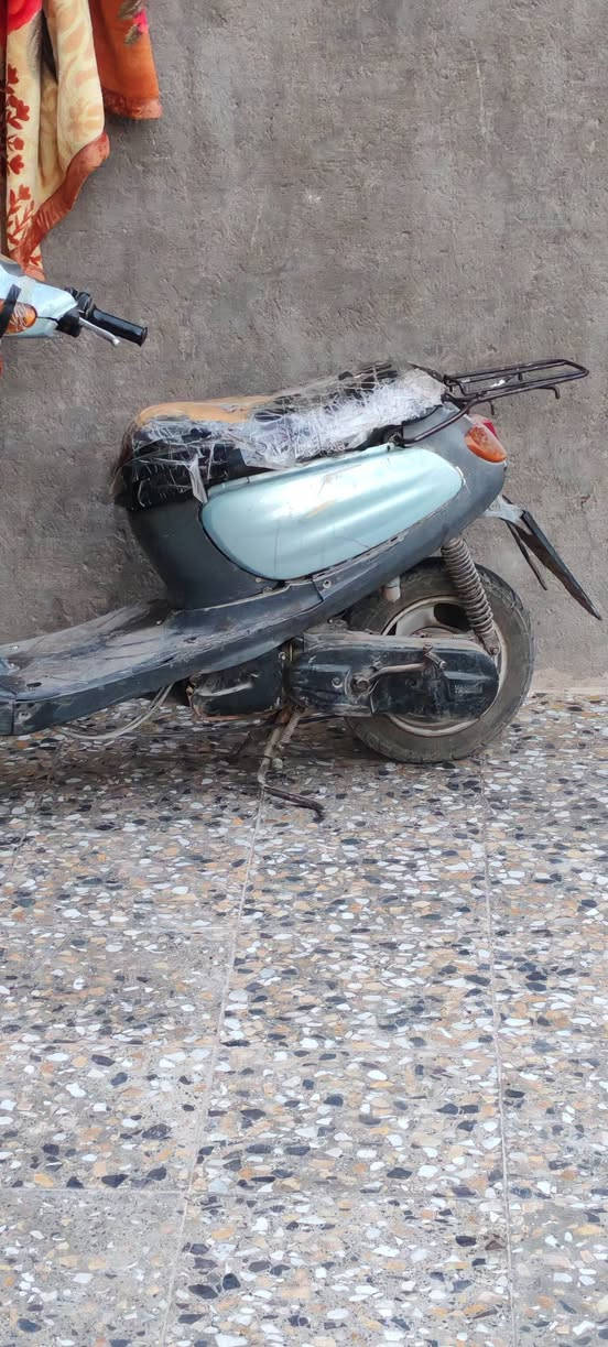 منغولي  شغاله سلف هندر كهربائيات كلها  شلعه حلوة مابيها نقص فقط شوي يرادلها غسل  وترتيبات بسيطه بالمقعد والكفر شوفة عينك 
السعر 250 بيها مجال  حك الجيه العنوان قنطرة السلام مقابل مجمع الوراث مال العتبه  
خاص مفتوح  اتصل ع رقم ***********
