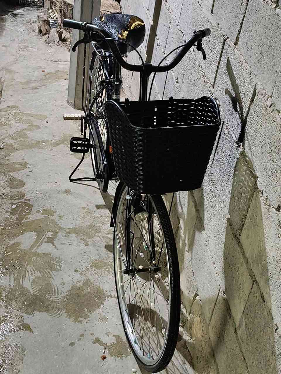 السلام عليكم ورحمة الله وبركاته
بايسكلات للبيع
الرصاصي حجم 26 
الأسود حجم 27 
الأثنين بـ 100 الف 
محتاجات فقط اطارات
للتواصل ***********
