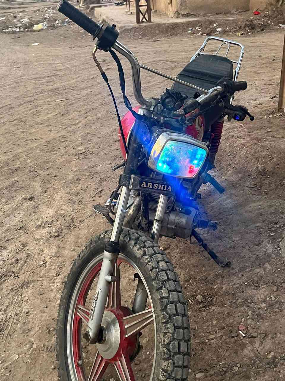 دراجه للبيع كهربائيات كامله يرادلها اشويه ترتيب سعرها 300او بيها مجال المكان بغداد سبع البور 
رقم الهاتف *********** بي وتساب
