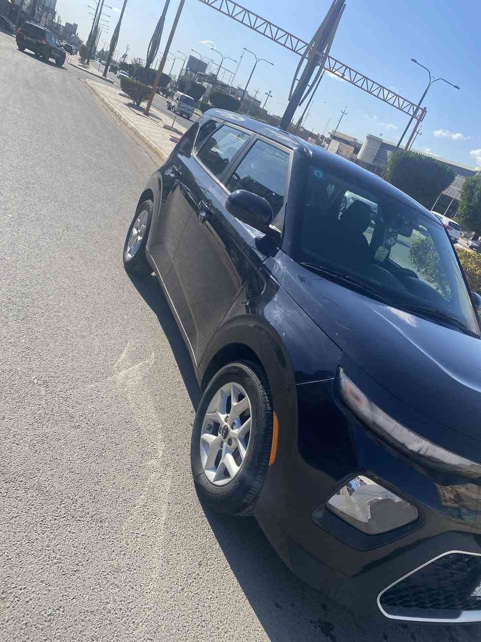 السلام عليكم كيا صول موديل 22 رقم بغداد ماشيه 55 ميل
ضرر بنيد بدون أيرباك
السعر 145 وبيها مجال للشراي
للتواصل ***********
