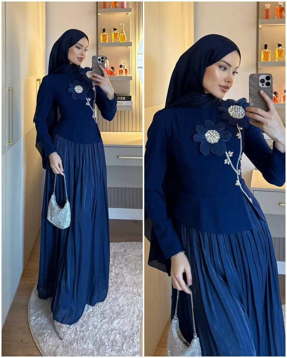 من اقوه الفساتين لفخمة🔥
تحفه بتفاصيلة ✨

فستان متصل كلوش
خامه دابل مع اوكنزه 
كولتي عالي جدآ 🫰🏻

قياس 38 40 42 44 46 48 
طول كامل بغداد, العراق


**إذا كنت صاحب هذا الإعلان وتريد حذفه لأي سبب، رجاءا أرسل رسالة إلى الدعم الفني**