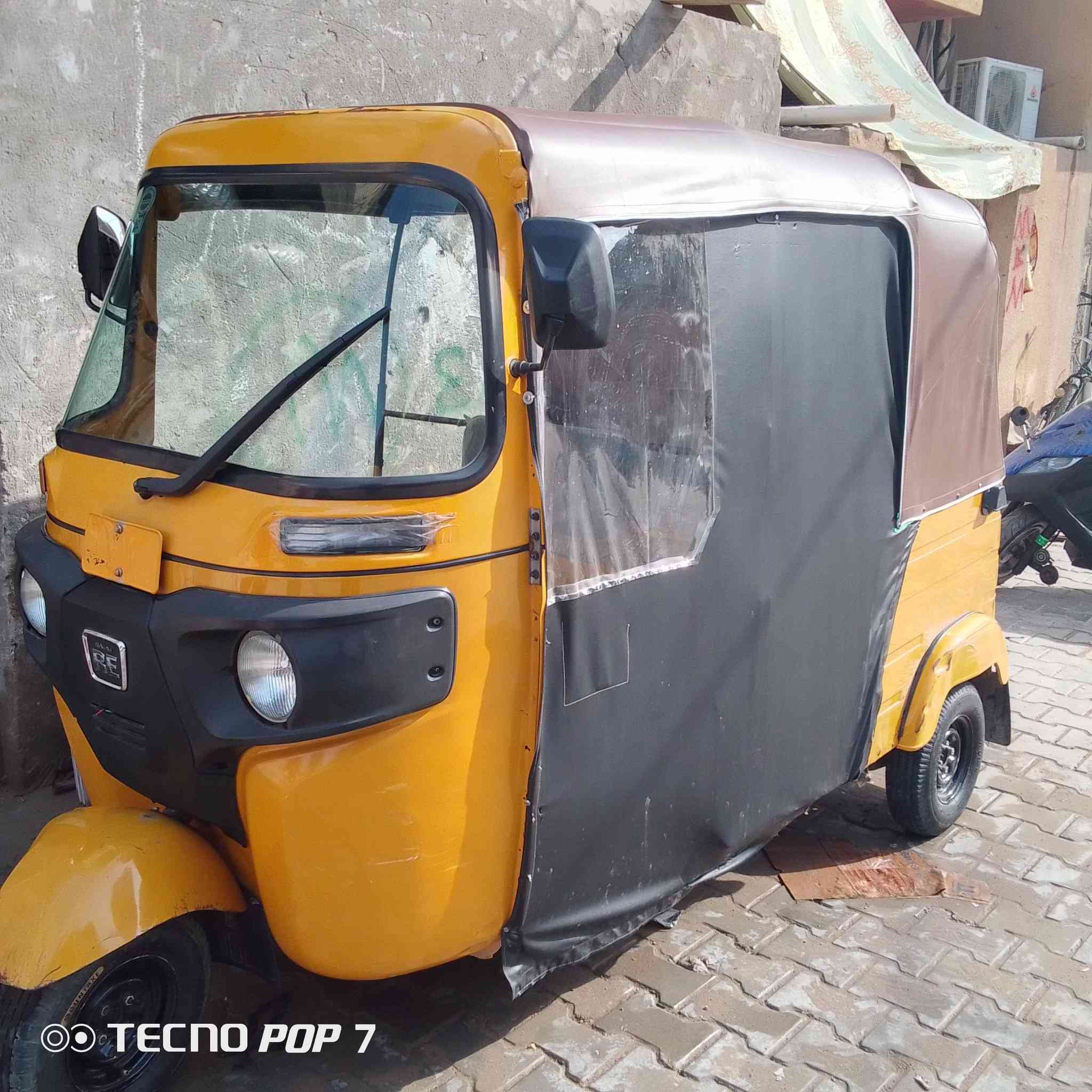 تكتك موديل ١٩ شهر ١٢ بدون ارقام اوراق كامله  فقط المكان بغداد الشعله الدوانم التواصل واتساب *********** السعر ٥ وبيه مجال للشراي
